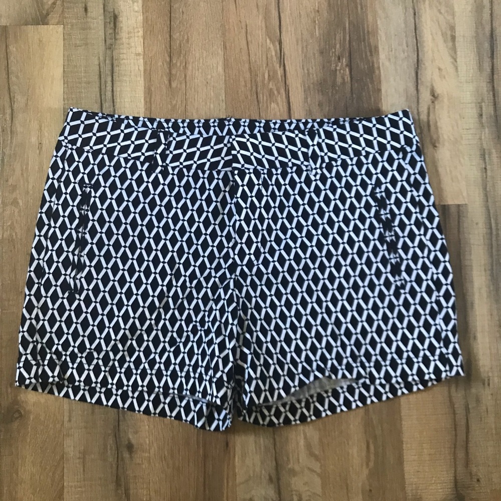 NWOT | Diamond Print Shorts